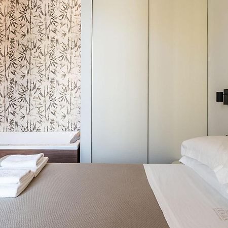 Palazzo Italia Suites Бари Екстериор снимка