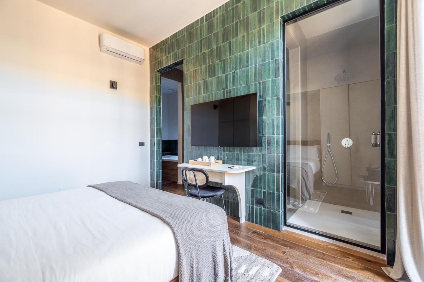 Palazzo Italia Suites Бари Екстериор снимка