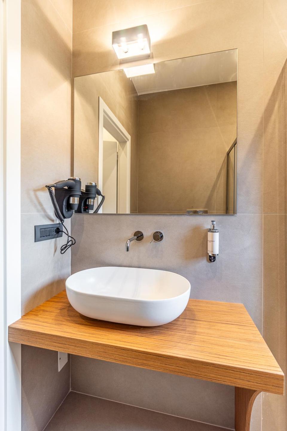 Palazzo Italia Suites Бари Екстериор снимка