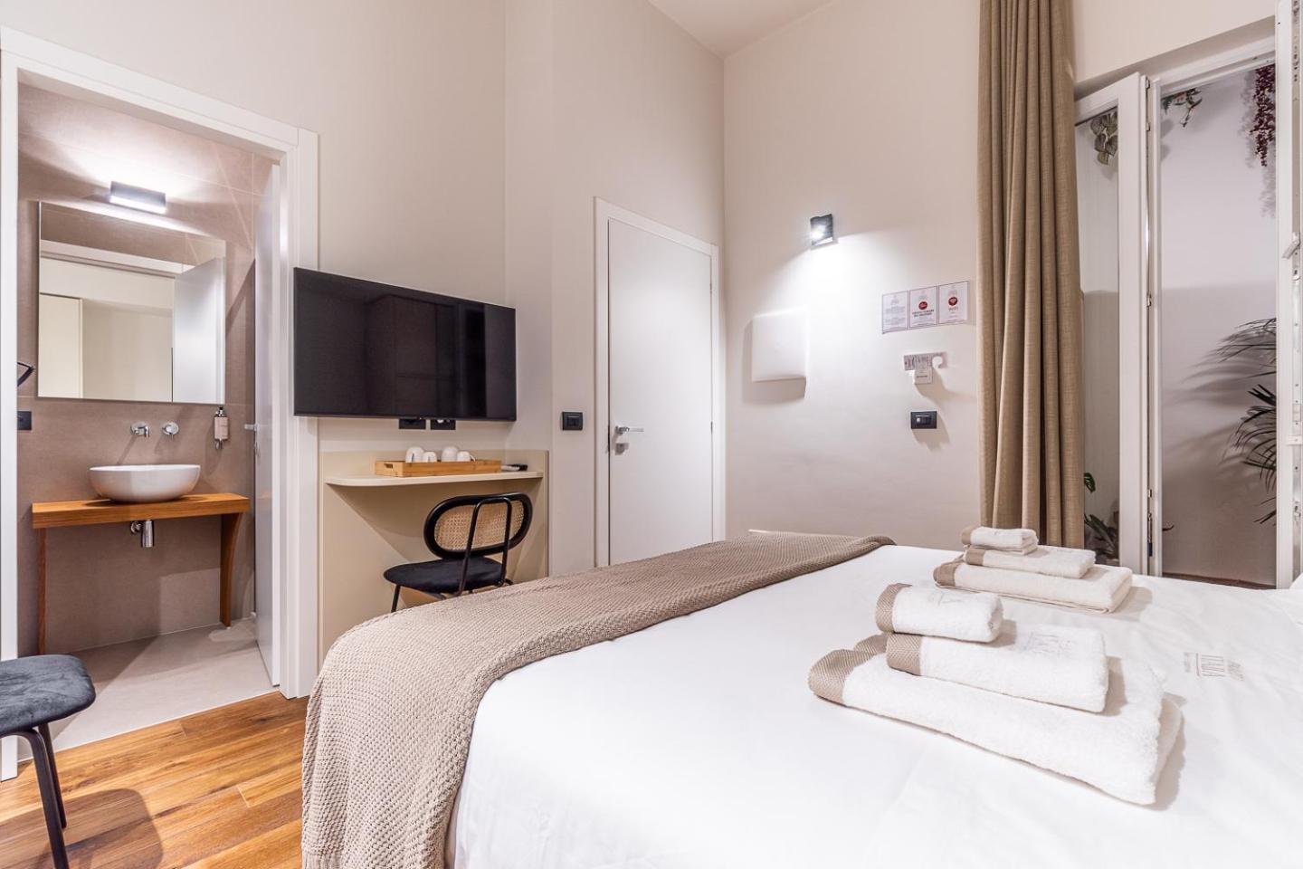 Palazzo Italia Suites Бари Екстериор снимка