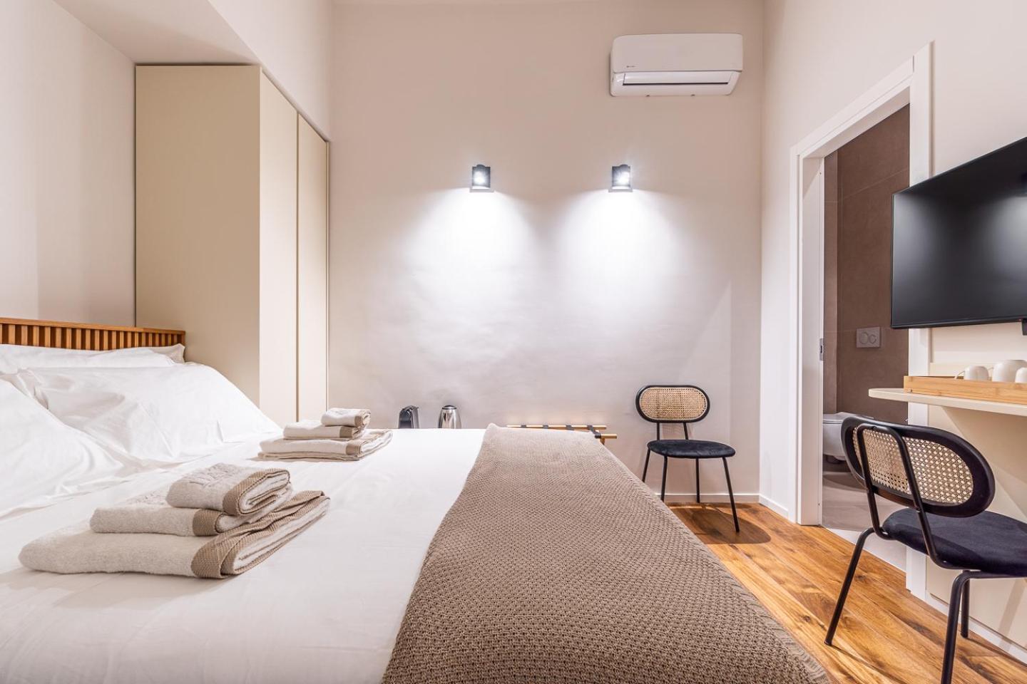 Palazzo Italia Suites Бари Екстериор снимка