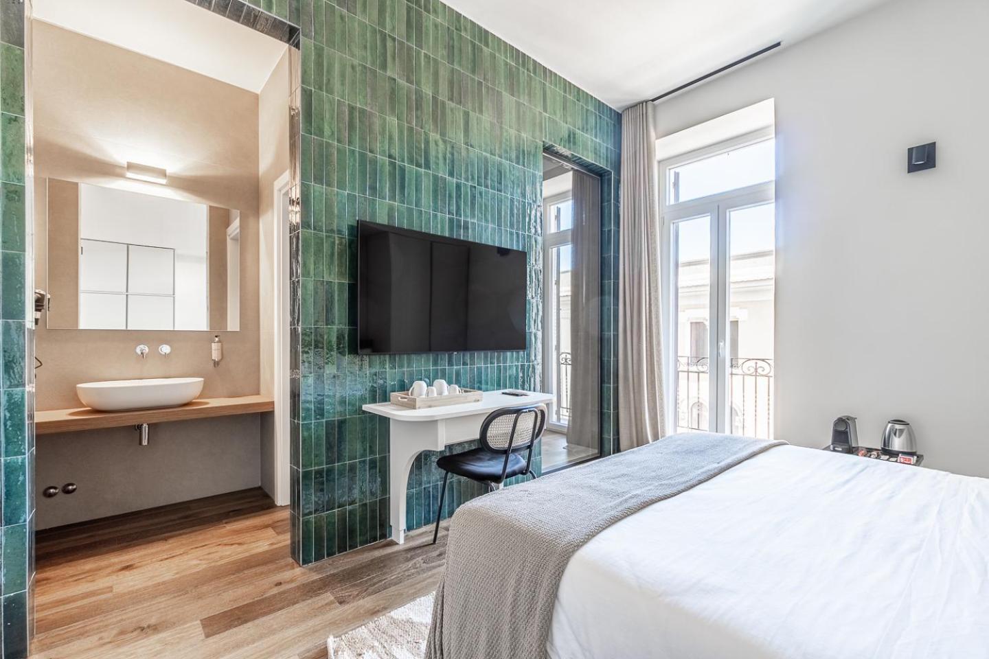 Palazzo Italia Suites Бари Екстериор снимка