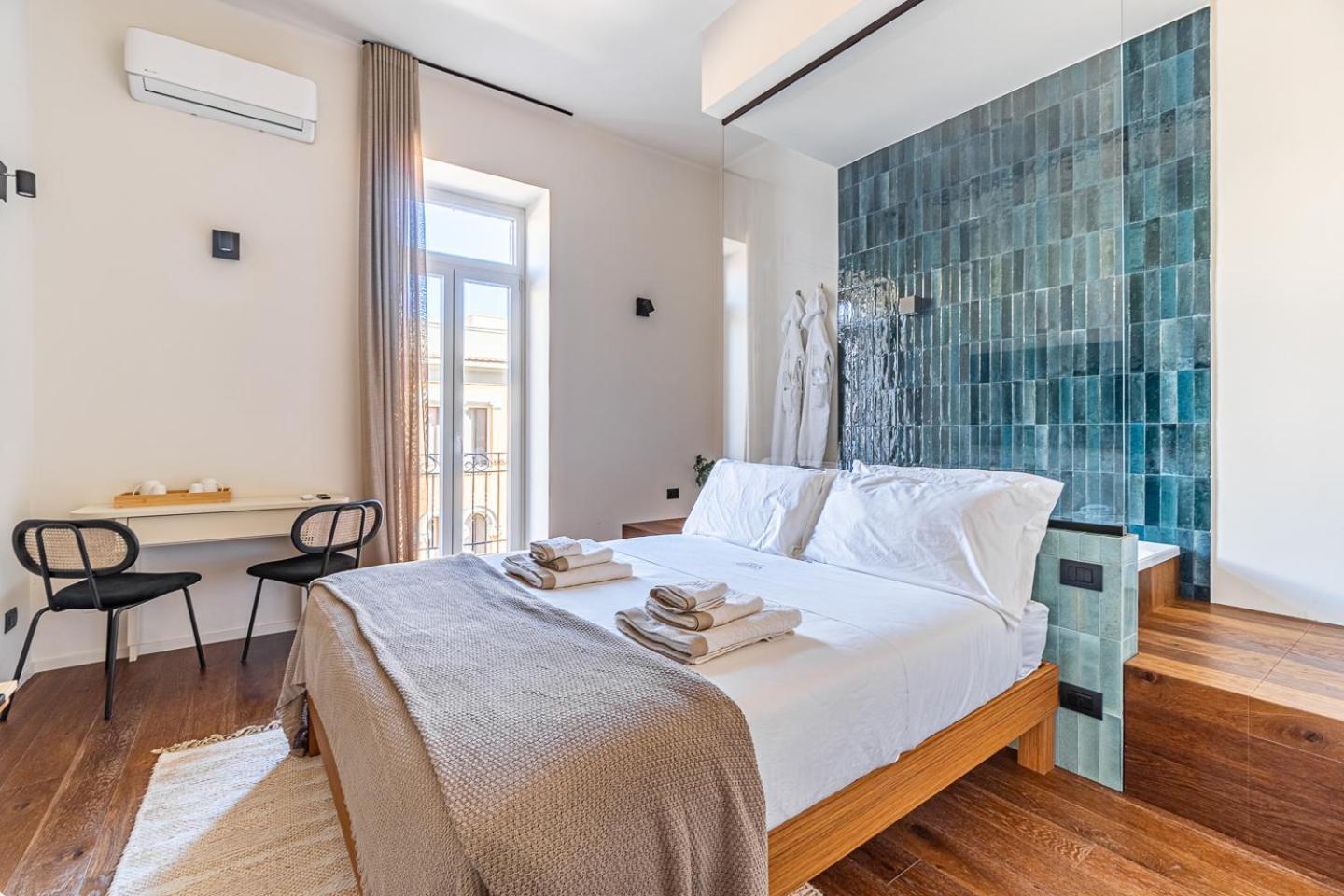 Palazzo Italia Suites Бари Екстериор снимка