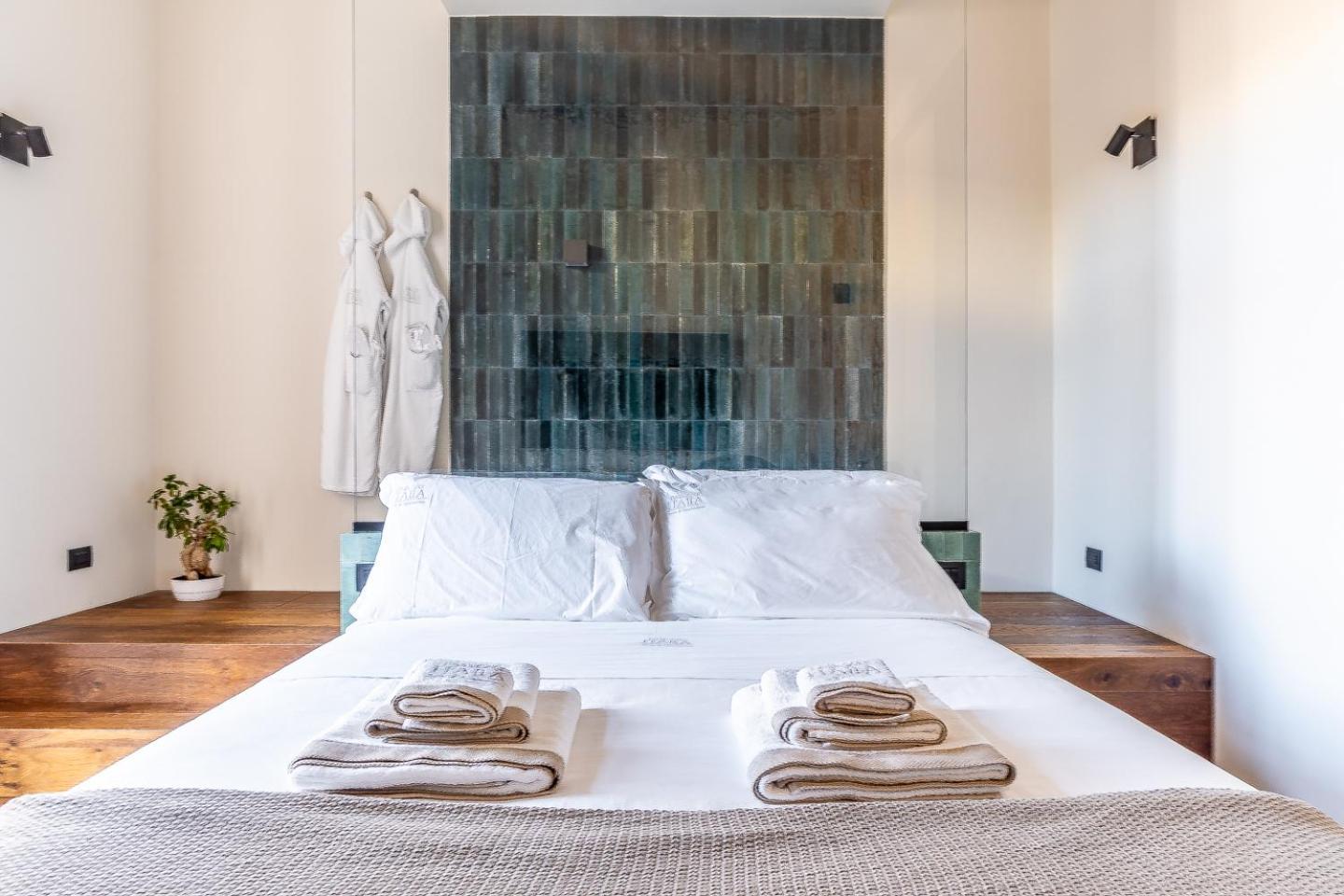 Palazzo Italia Suites Бари Екстериор снимка
